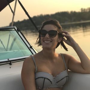 Meet your Posher, Tina